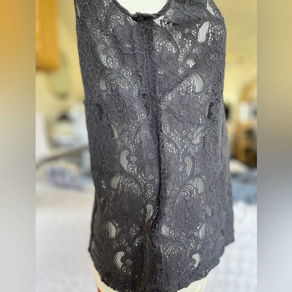 Eddie Bauer Charcoal Gray Sheer Floral Tunic - Picture 5 of 7
